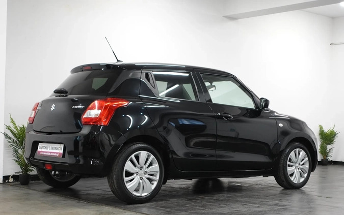 Suzuki Swift cena 49900 przebieg: 77421, rok produkcji 2019 z Wąbrzeźno małe 781